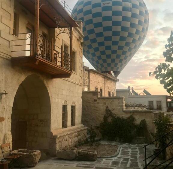 هتل Naraca Cave House