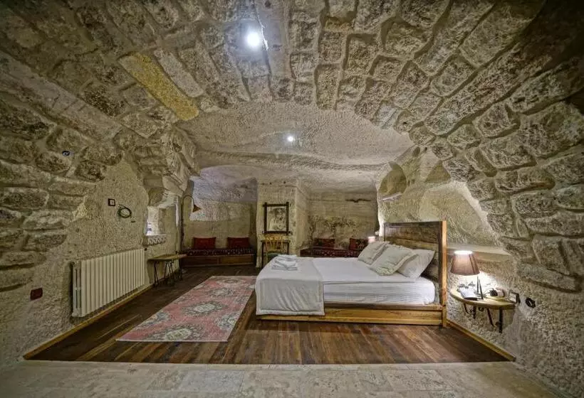 هتل Naraca Cave House