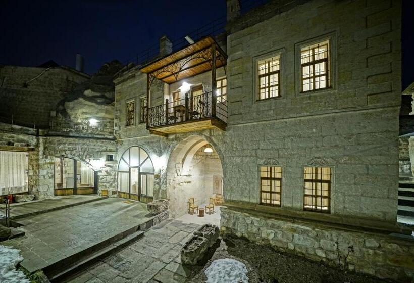 هتل Naraca Cave House