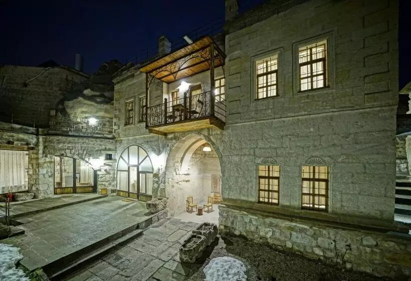 هتل Naraca Cave House
