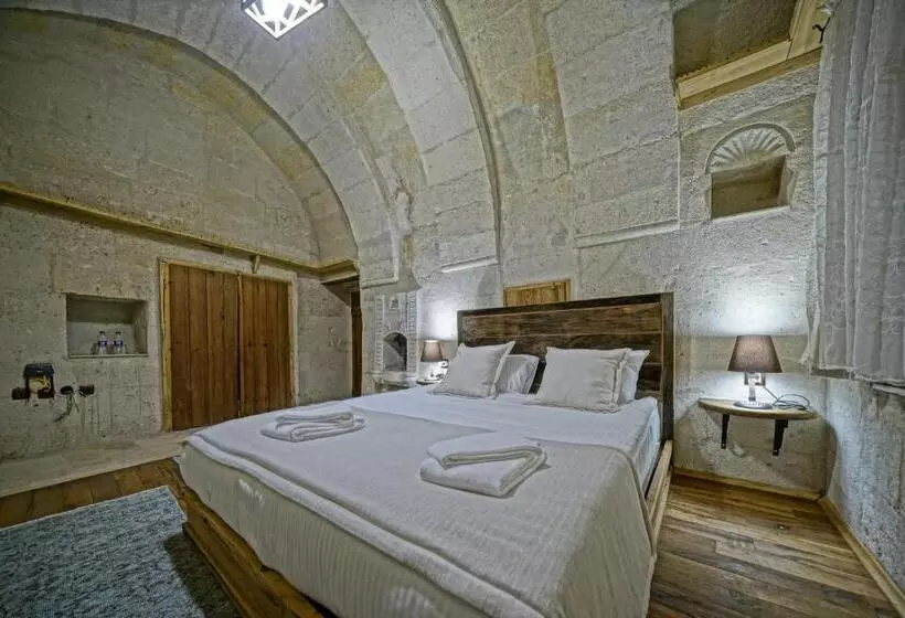 هتل Naraca Cave House