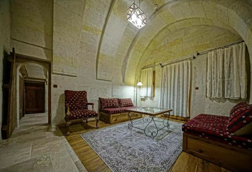هتل Naraca Cave House