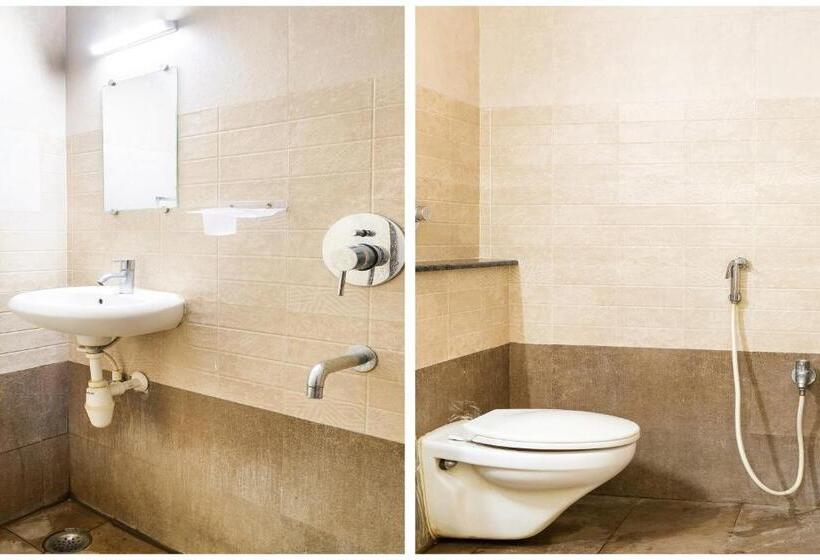 Hotel Oyo Karthikeya Pride