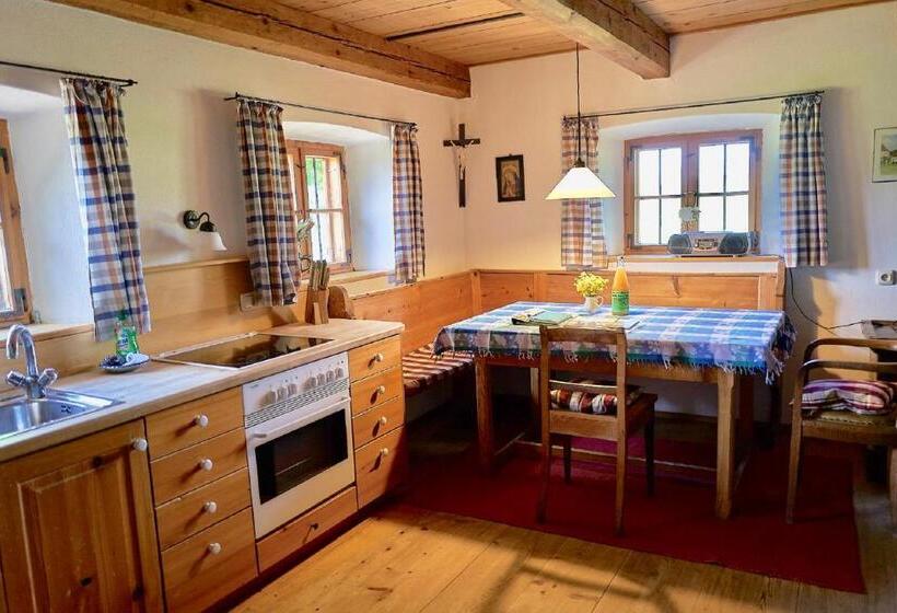 Отель Ponzaunerhof