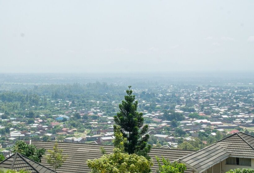 هتل Springs International