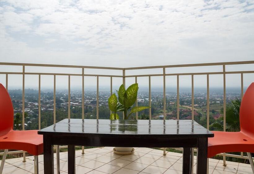 هتل Springs International