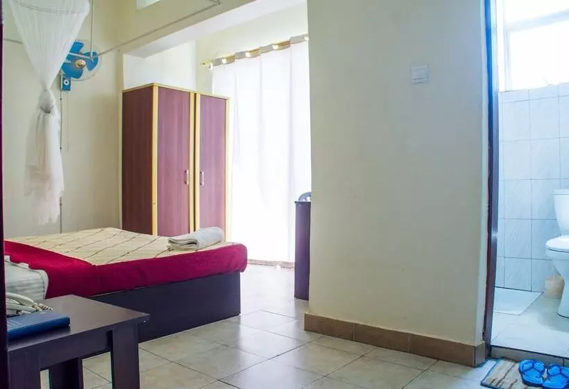 هتل Springs International