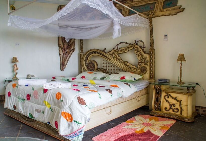 هتل Springs International