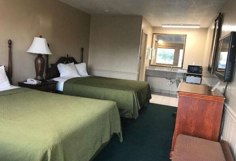 호텔 Travelers Inn