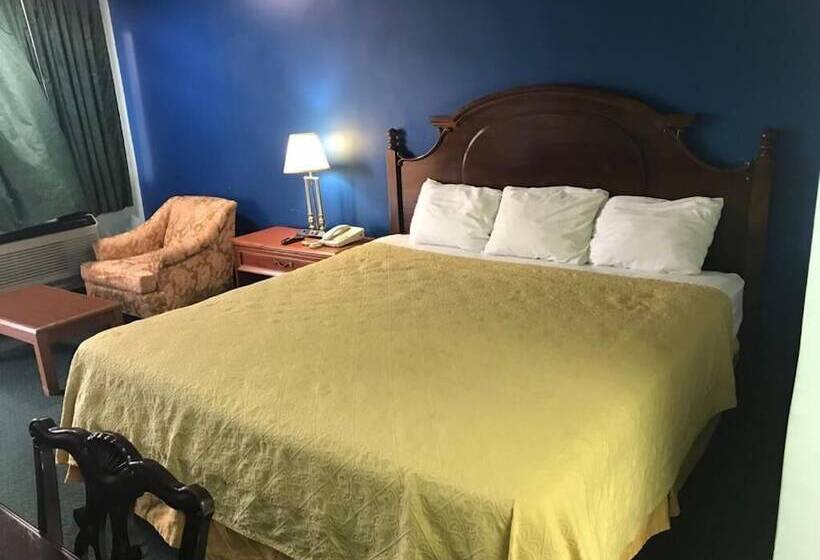 호텔 Travelers Inn