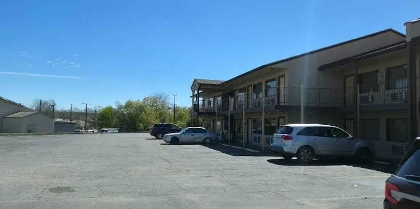 ホテル Travelers Inn