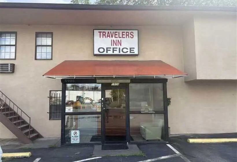 ホテル Travelers Inn