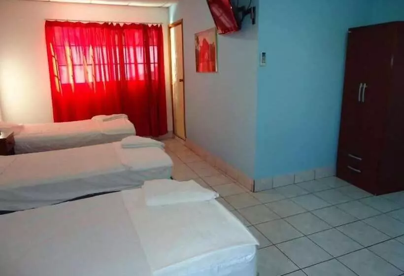 پانسیون Centro Yayabo