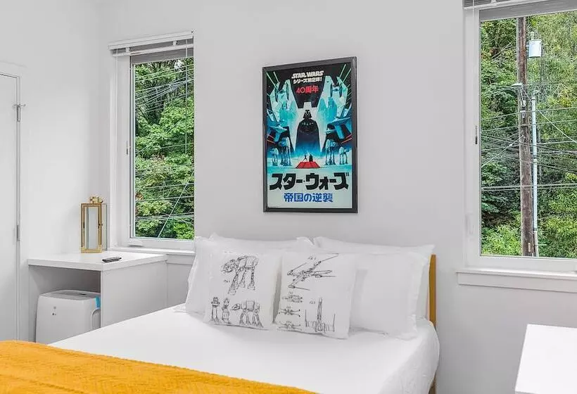 پانسیون Darth Vader S Death Star Suite