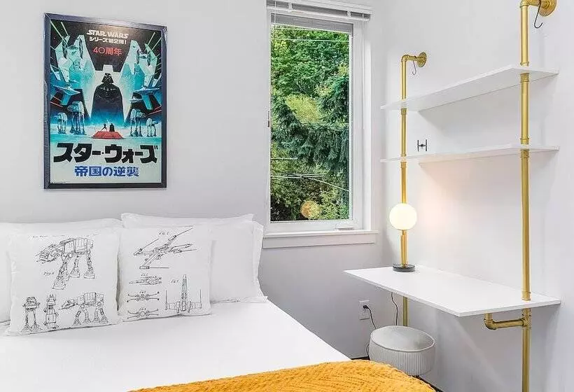 پانسیون Darth Vader S Death Star Suite