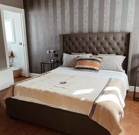 پانسیون Kero Luxury Rooms
