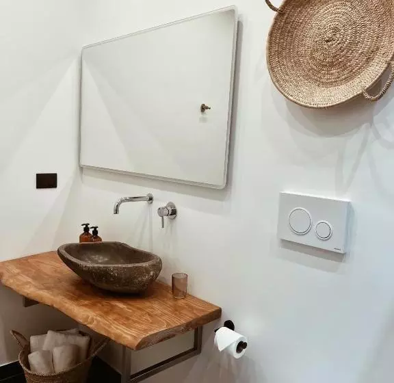 پانسیون Kero Luxury Rooms