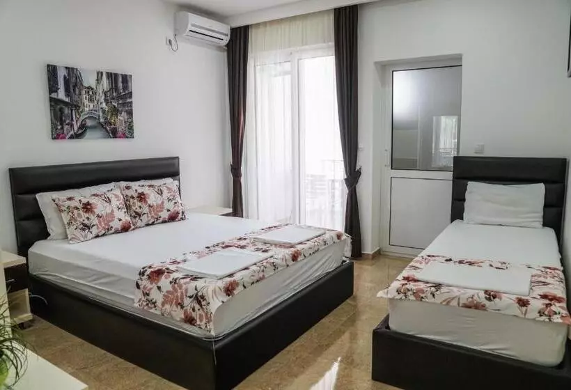 پانسیون Marini Casa