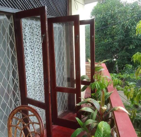 ペンション Nawala Inn