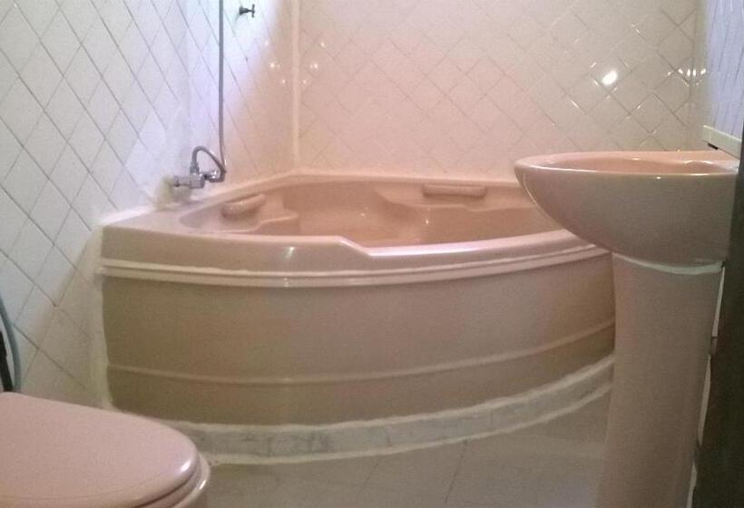 ペンション Nawala Inn