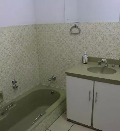 ペンション Three Arches Guesthouse