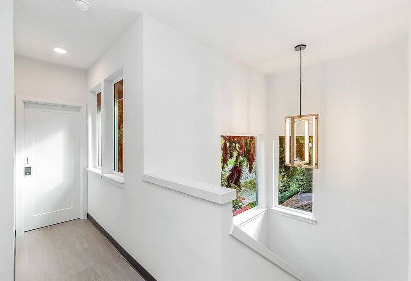 پانسیون Yoda S Swamp Suite