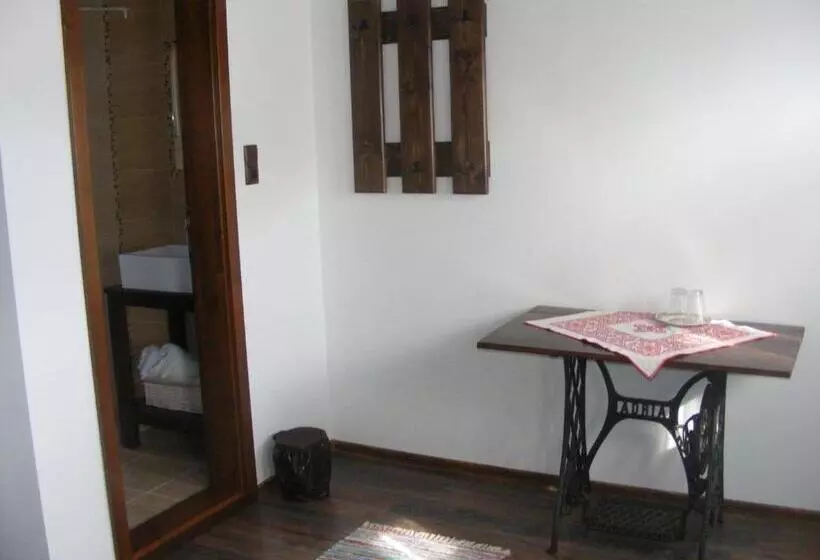 Majatalo Zsuzsanna Paraszthaz