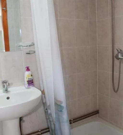 Majatalo Zsuzsanna Paraszthaz