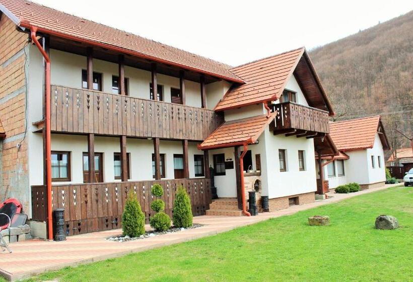 پانسیون Zsuzsanna Paraszthaz