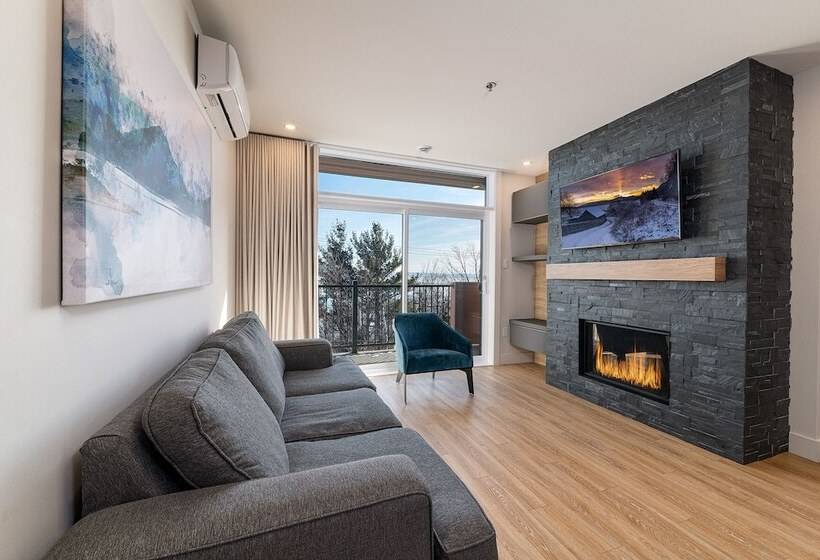 Les Caches De La Grande Pointe