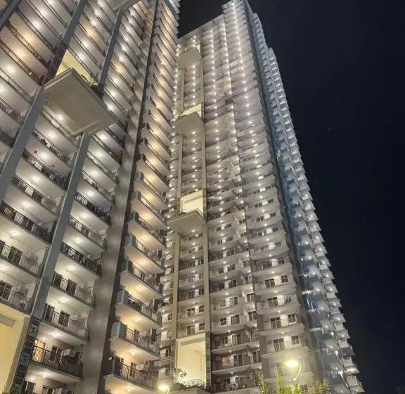 Prisma Residences By La Casa Staycation