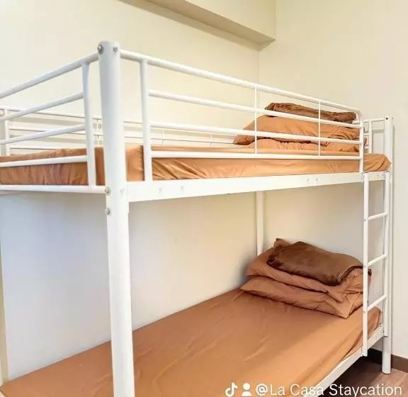 Prisma Residences By La Casa Staycation