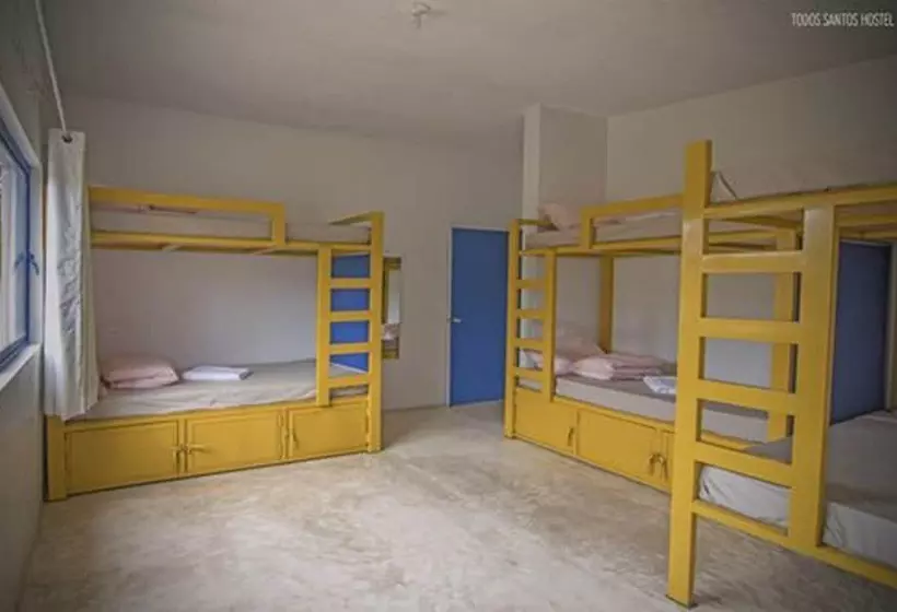 Todos Santos Hostel