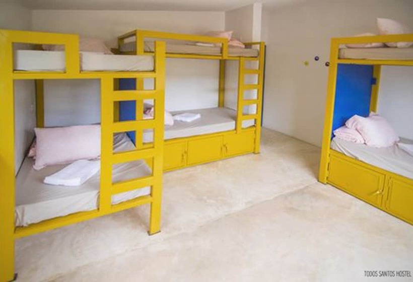 Todos Santos Hostel