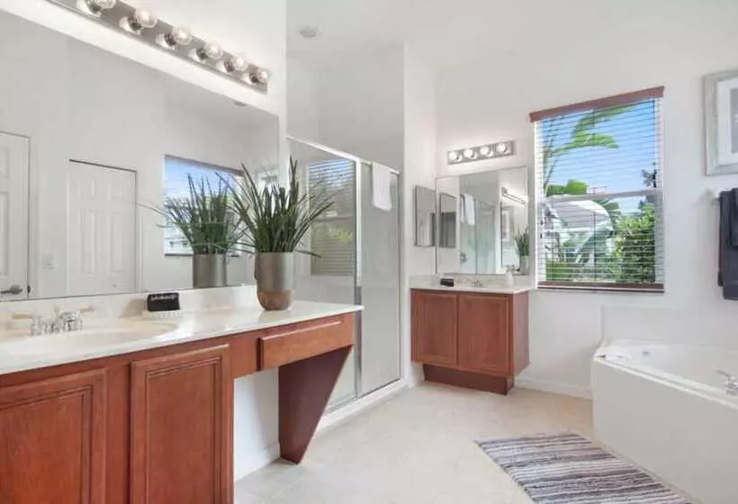 Velleux Escape At Reunion Resort By Shine Villas