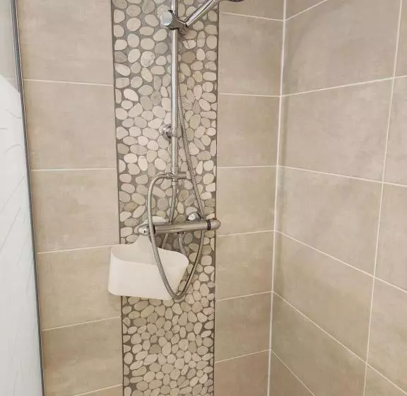 Aamiaismajoitus (B&B) Le Mazet