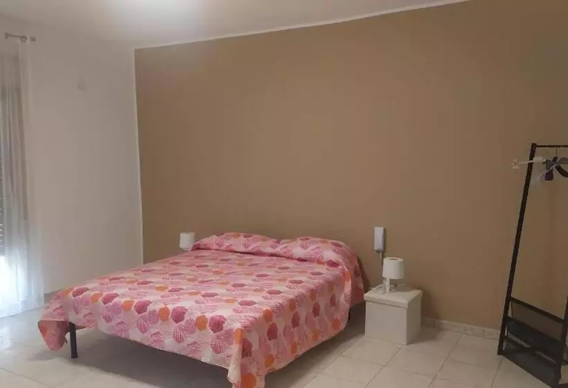 تختخواب و صبحانه Lino S House