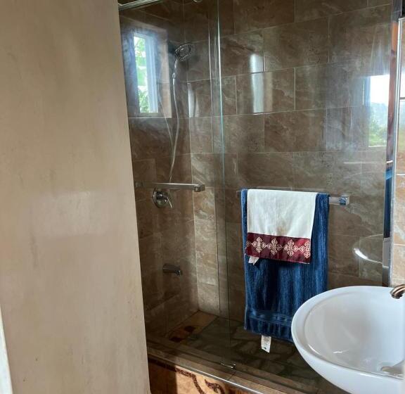 تختخواب و صبحانه O T On The Rise