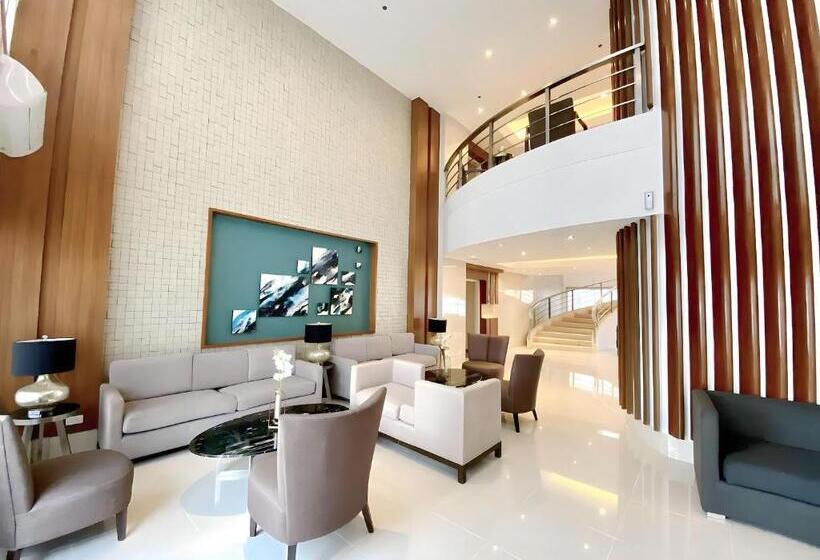 Condo Unit Near Moa, Picc, Us Embassy And Airport