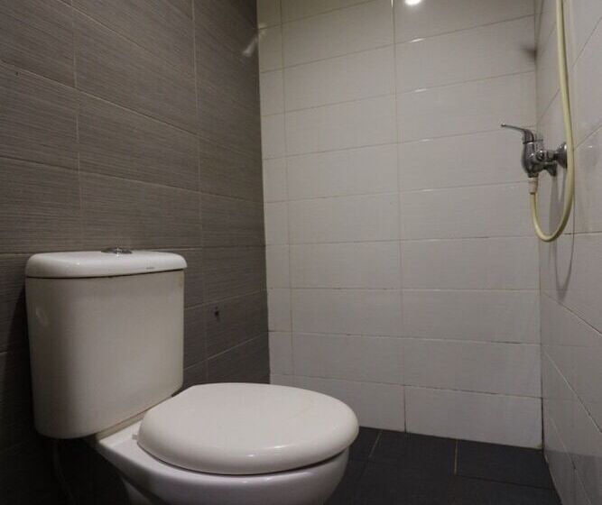 Hotel Oyo 93667 Penginapan Pelangi