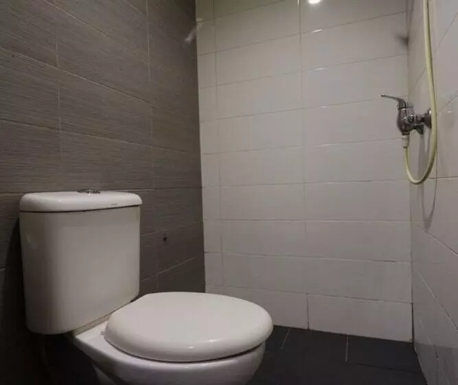 Hotelli Oyo 93667 Penginapan Pelangi