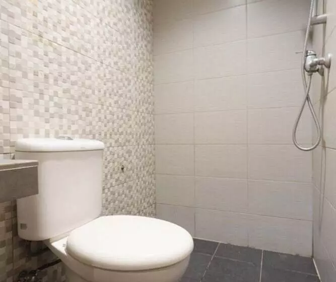 Hotelli Oyo 93667 Penginapan Pelangi