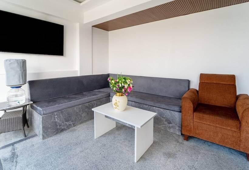 Hotell Treebo Skydale Premium Suites, 1500 Mtrs From Ooty Lake