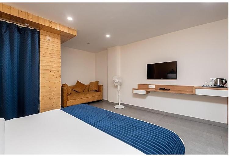 Mv Acosta By Lawrence Hotels