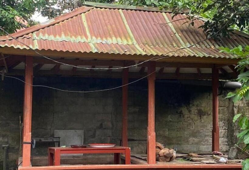 Oyo 93617 Hotel Lanang