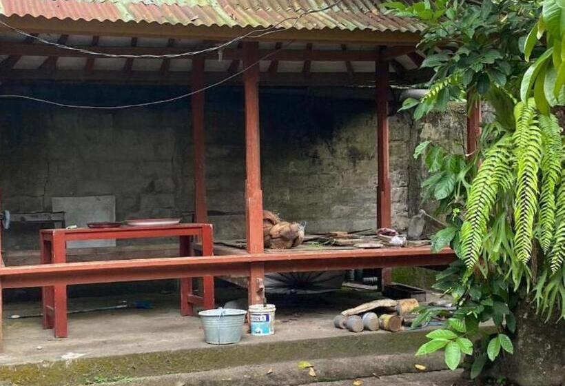 Oyo 93617 Hotel Lanang