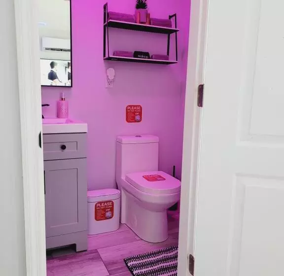 ペンション Modern Dream Rooms Suits   Private, Parking, Wi Fi, Netflix