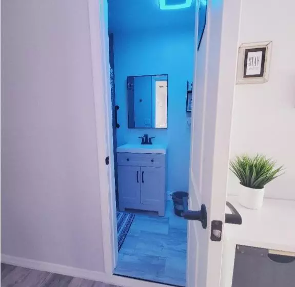 ペンション Modern Dream Rooms Suits   Private, Parking, Wi Fi, Netflix