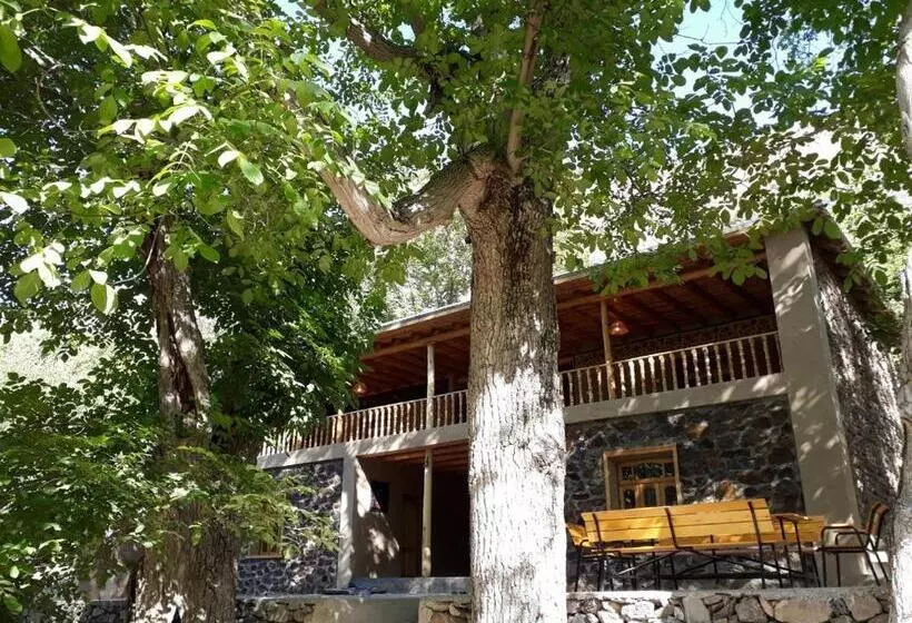 ペンション Nuratau Mountain Ulug Bek Homestay