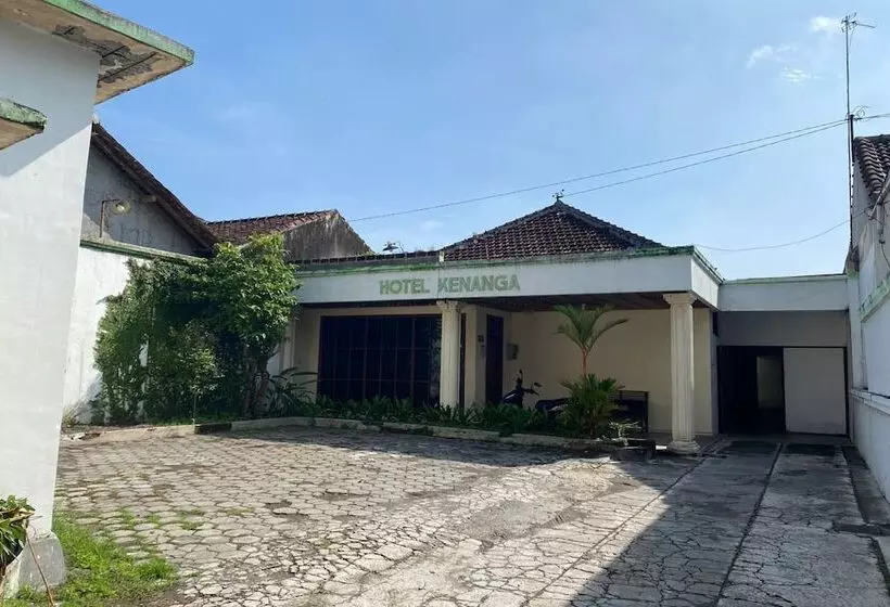 Spot On 93562 Hotel Kenanga 1